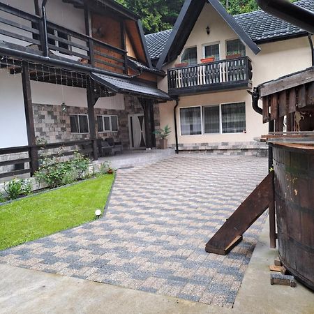Casa Raul Rucăr Exterior foto