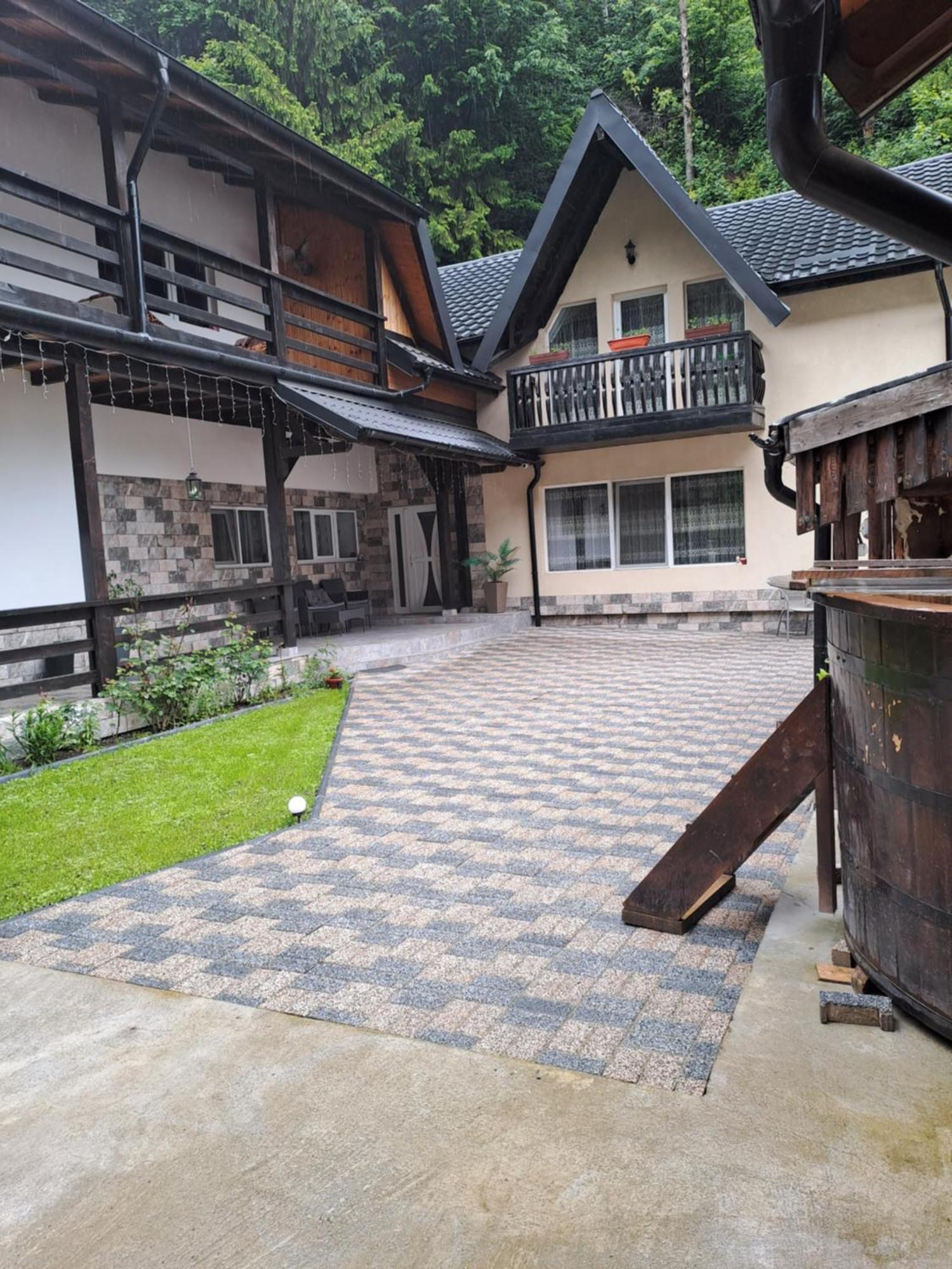 Casa Raul Rucăr Exterior foto